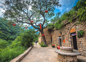 景點：塔爾坡古村